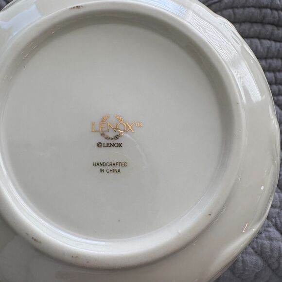 Lenox Candy Dish Rose Blossom Ivory with Gold Trim (1980's) - Picture 3 of 9